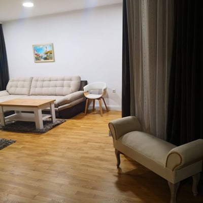 Miete einer geräumigen 2-Zimmer-Wohnung, Varna, Bulgarien